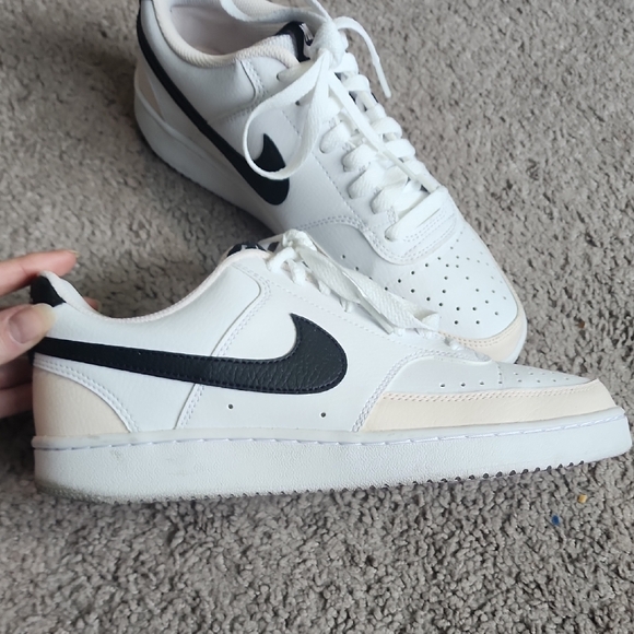 Nike White, Light Pink and Black Sneakers Classic Low-Top Design - Picture 2 of 7